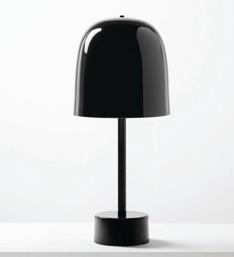 Black metal table lamp